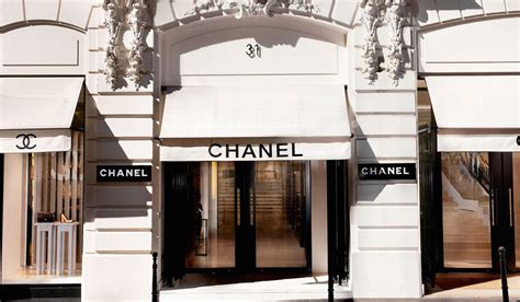 how many chanel boutiques are there in the world|Chanel boutiques worldwide.